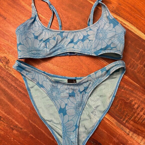 Triangl Swimwear Womens Adjustable Straps Bikini Set Light Blue Floral Sz Small - Picture 1 of 6